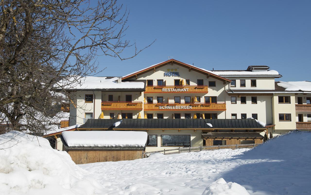 Hotel Schneeberger Niederau Exterior foto